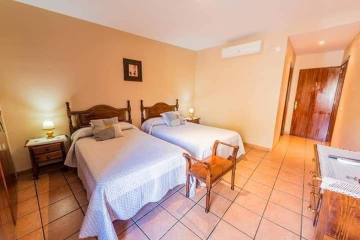 Apartamentos & Casa Rural Boada Con Jardin Interior Y Barbacoa Villamiel Bagian luar foto